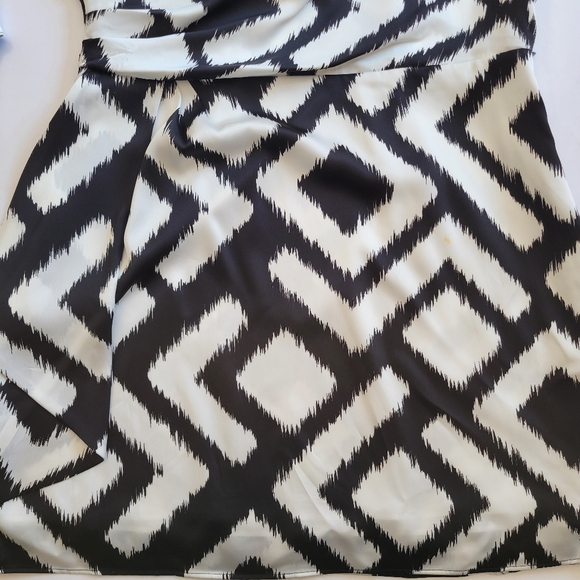 Worthington Long Sleeve Shirt Dress. - Picture 7 of 10